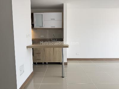 Apartamento de 2 alcobas en arriendo en Parque Principal, Sabaneta, 70 m² · foto 2 de 20