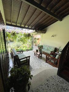 Casa de 4 alcobas en arriendo en Belen Alameda, Medellín, 350 m² · foto 5 de 20