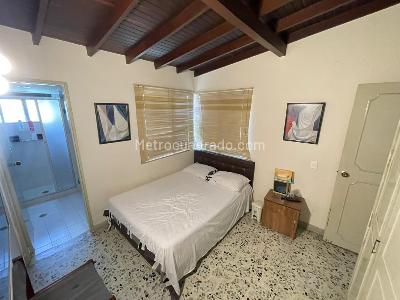 Casa de 4 alcobas en arriendo en Belen Alameda, Medellín, 350 m² · foto 11 de 20