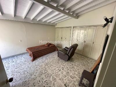 Casa de 4 alcobas en arriendo en Belen Alameda, Medellín, 350 m² · foto 15 de 20