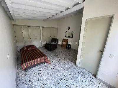 Casa de 4 alcobas en arriendo en Belen Alameda, Medellín, 350 m² · foto 16 de 20