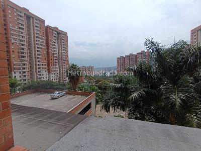 Apartamento en arriendo en Belen Loma De Los Bernal, Medellín · foto 11 de 20