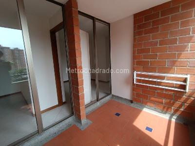 Apartamento en arriendo en Belen Loma De Los Bernal, Medellín · foto 12 de 20