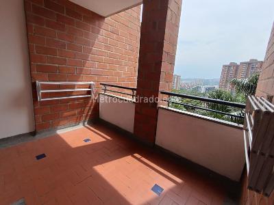 Apartamento en arriendo en Belen Loma De Los Bernal, Medellín · foto 13 de 20