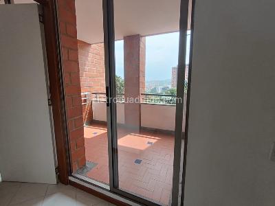 Apartamento en arriendo en Belen Loma De Los Bernal, Medellín · foto 14 de 20