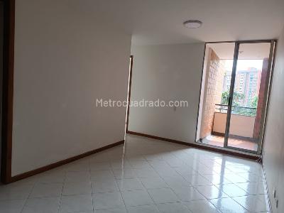 Apartamento en arriendo en Belen Loma De Los Bernal, Medellín · foto 2 de 20