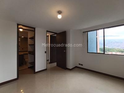 Apartamento de 3 alcobas en arriendo en Laureles, Medellín, 84 m² · foto 16 de 18