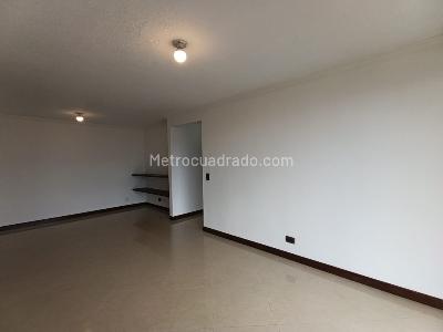 Apartamento de 3 alcobas en arriendo en Laureles, Medellín, 84 m² · foto 4 de 18