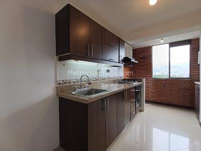 Apartamento de 3 alcobas en arriendo en Laureles, Medellín, 84 m² · foto 7 de 18