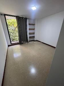 Apartamento en arriendo en Laureles, Medellín · foto 11 de 17
