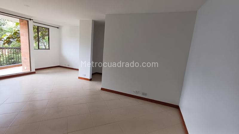2BR Apartment in Loma Del Escobero (67 m²) - 4