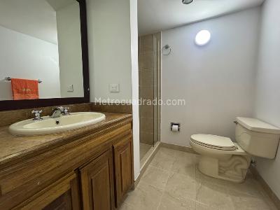 Apartamento de 3 alcobas en arriendo en Santa Maria De Los Angeles, Medellín, 132 m² · foto 9 de 16