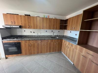 Apartamento de 3 alcobas en arriendo en Los Balsos, Medellín, 136 m² · foto 6 de 19