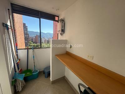 Apartamento de 3 alcobas en arriendo en Los Balsos, Medellín, 136 m² · foto 8 de 19