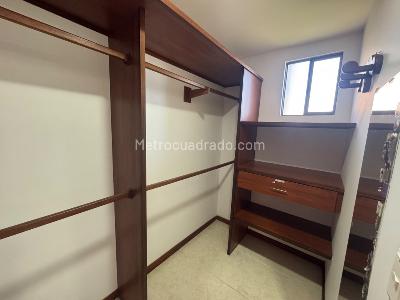 Apartamento de 3 alcobas en arriendo en Los Balsos, Medellín, 136 m² · foto 19 de 19