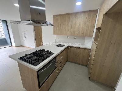 Apartamento en arriendo en Las Palmas, Medellín · foto 2 de 19