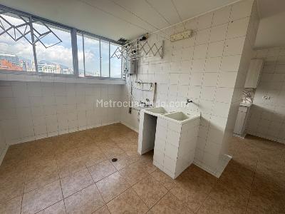 Apartamento en arriendo en Patio Bonito, Medellín · foto 9 de 20