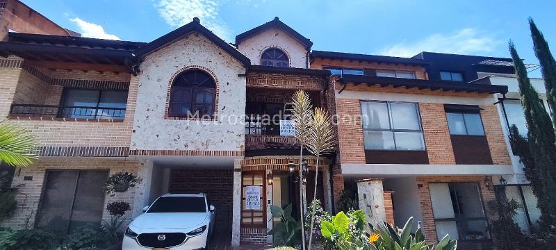 Casa en arriendo de 3 habitaciones en San Agustín (Suramérica)