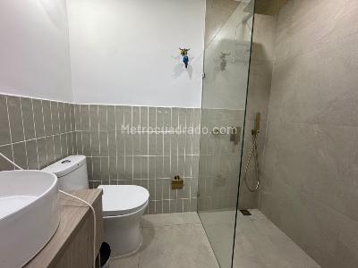 Apartamento en arriendo en La Frontera, Medellín · foto 6 de 17