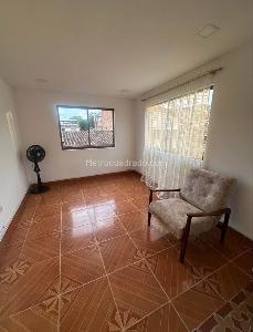 Casa de 3 alcobas en venta en Belen San Bernardo, Medellín, 114 m² · foto 2 de 11