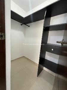 Apartamento de 3 alcobas en arriendo en Laureles, Medellín, 80 m² · foto 7 de 17