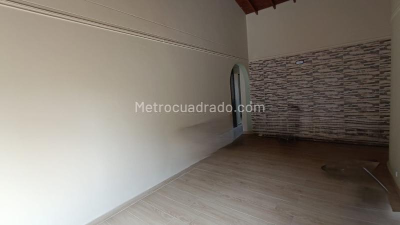 3BR Apartment in Calasanz (85 m²) - 2