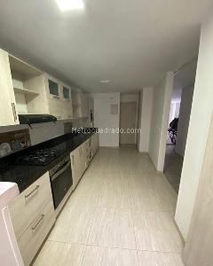 Casa en arriendo en Laureles Estadio, Medellín · foto 4 de 15