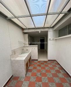 Casa en arriendo en Laureles Estadio, Medellín · foto 6 de 15
