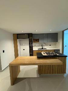 Apartamento de 2 alcobas en arriendo en Zuñiga, Envigado, 106 m² · foto 2 de 9