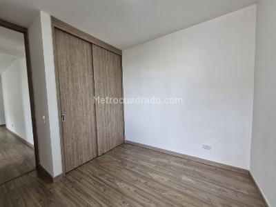 Apartamento de 3 alcobas en arriendo en Prados De Sabaneta, Sabaneta, 76 m² · foto 16 de 20