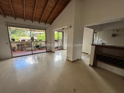 Apartaestudio en arriendo en La Frontera, Medellín · foto 4 de 10
