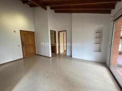 Apartaestudio en arriendo en La Frontera, Medellín · foto 5 de 10