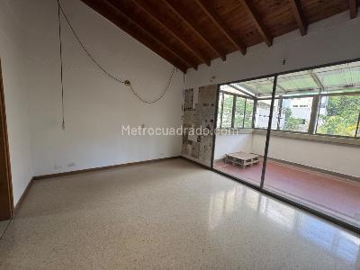 Apartaestudio en arriendo en La Frontera, Medellín · foto 6 de 10