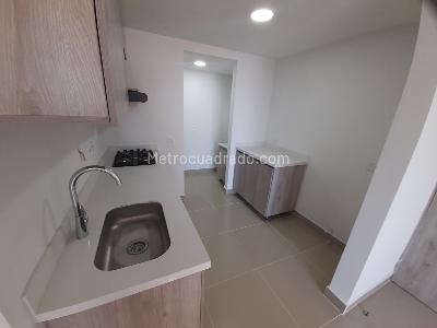 Apartamento de 2 alcobas en arriendo en Calle Larga, Sabaneta, 60 m² · foto 2 de 18