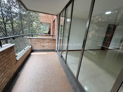 Apartamento en arriendo en Los Balsos, Medellín · foto 7 de 18