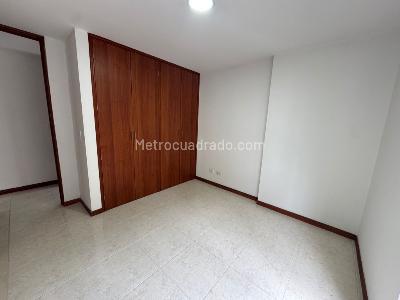 Apartamento en arriendo en Los Balsos, Medellín · foto 13 de 18