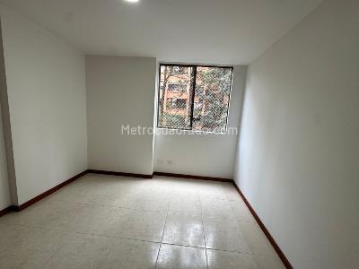 Apartamento en arriendo en Los Balsos, Medellín · foto 14 de 18