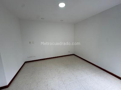 Apartamento en arriendo en Los Balsos, Medellín · foto 15 de 18