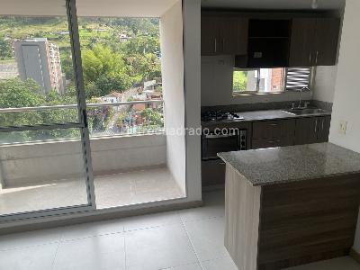 Apartamento de 2 alcobas en arriendo en Las Antillas, Envigado, 72 m² · foto 3 de 14