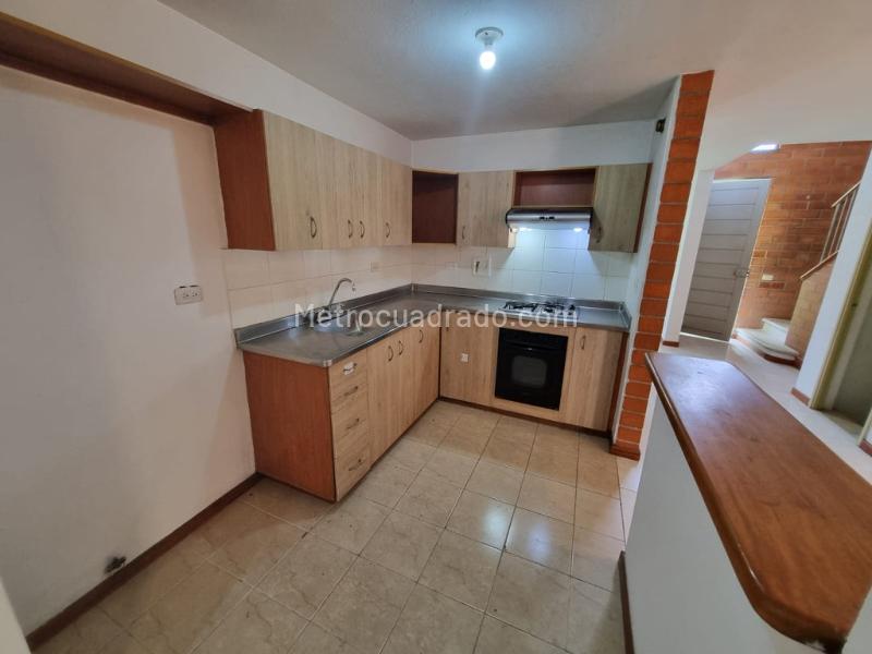 Spacious 3BR House in Suramerica - 3