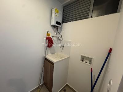Apartamento de 2 alcobas en arriendo en Ciudad Del Rio, Medellín, 80 m² · foto 5 de 16