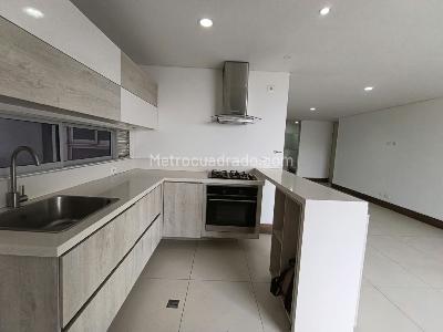 Apartamento en arriendo en La Doctora, Sabaneta · foto 2 de 16