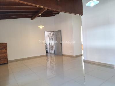 Apartamento en arriendo en Florida Nueva, Medellín · foto 2 de 20