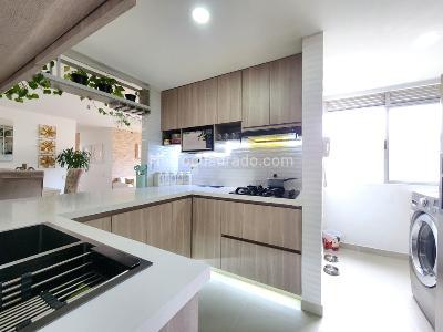 Apartamento de 3 alcobas en venta en San Jose, Sabaneta, 98 m² · foto 5 de 20