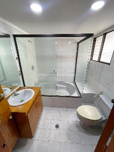 Apartamento de 3 alcobas en arriendo en San Joaquin, Medellín, 110 m² · foto 12 de 18