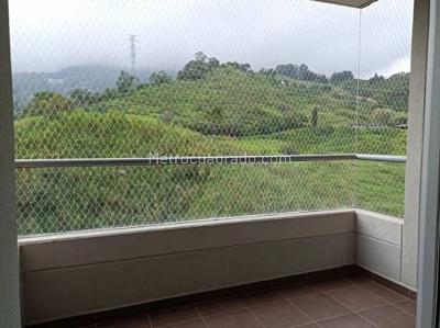 Apartamento de 3 alcobas en venta en Camino Verde, Envigado, 73 m² · foto 4 de 18
