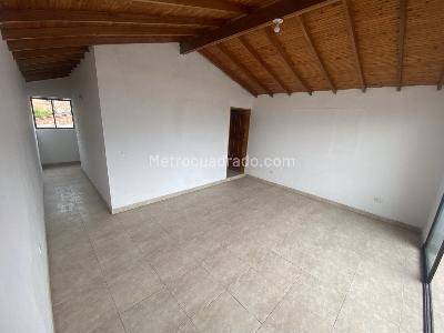 Apartaestudio en arriendo en Zuñiga, Envigado · foto 3 de 11