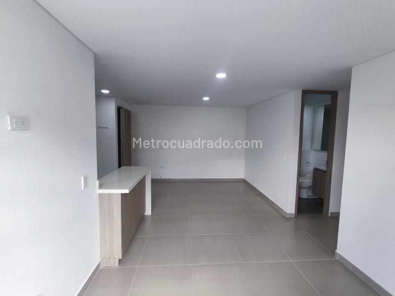 Modern 3BR Apartment in La Ferrería, La Estrella - 2