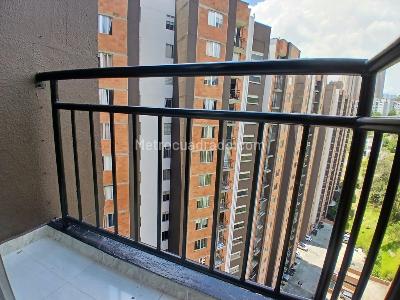 Apartamento de 2 alcobas en arriendo en Calasanz, Medellín, 55 m² · foto 2 de 20