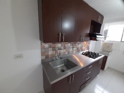 Apartamento de 2 alcobas en arriendo en El Carmelo, Sabaneta, 60 m² · foto 2 de 20